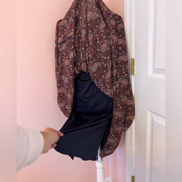 Brad new. Perfect dress for Christmas Eve - Picture 4 of 8